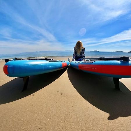 Beach Front Apartment 普尔赫利 外观 照片