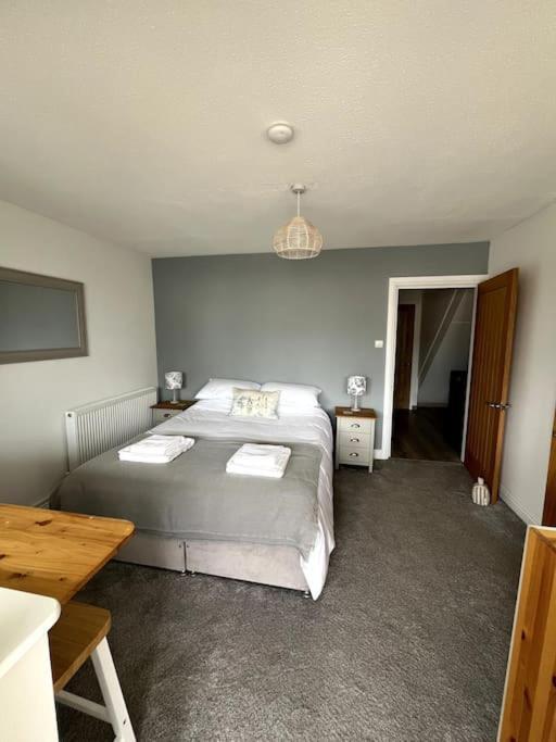 Beach Front Apartment 普尔赫利 外观 照片